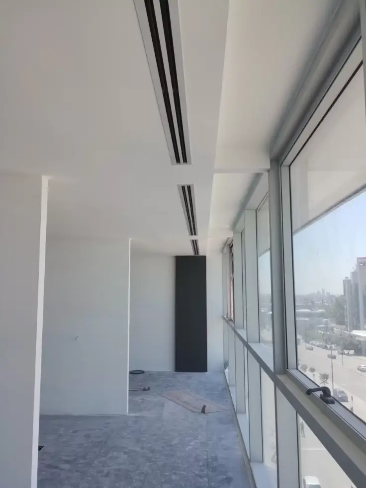 Obra de climatización en progreso, foto 6 de 22